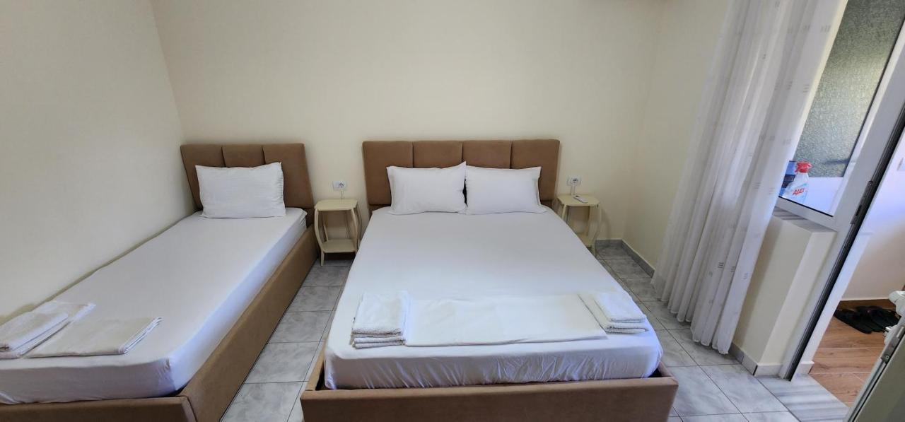 Apartament Teuta Permet Bagian luar foto